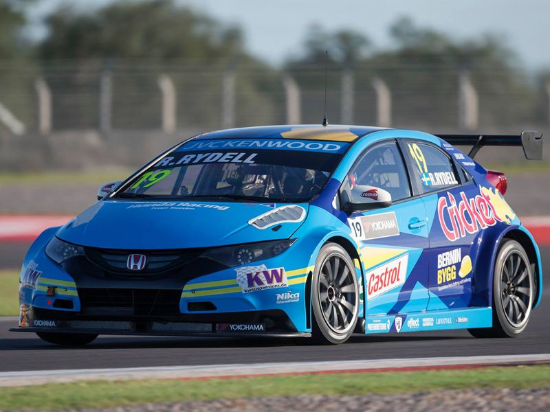 Nika Racing vuelve al WTCC sin piloto