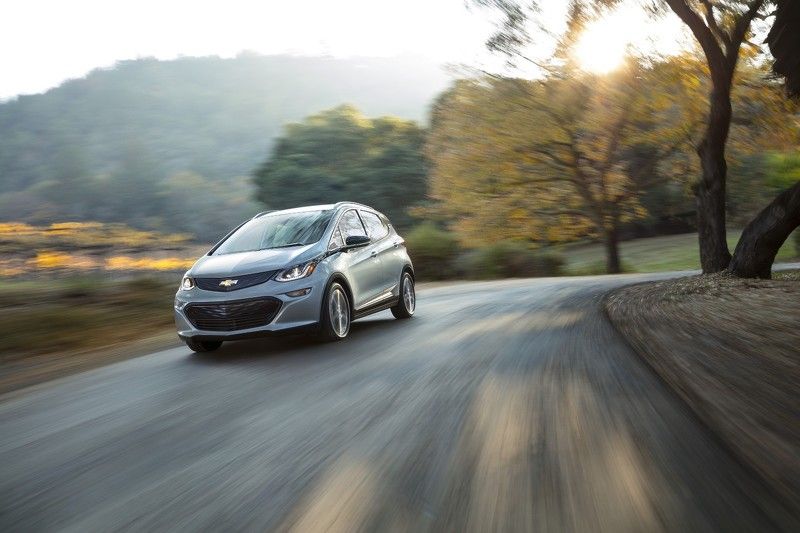 Chevrolet Bolt EV 2017, un compacto eléctrico con más de 320 km de autonomía