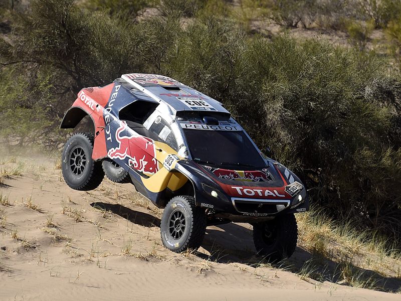 Dakar 2016, etapa 10: Carlos Sainz fuera de carrera