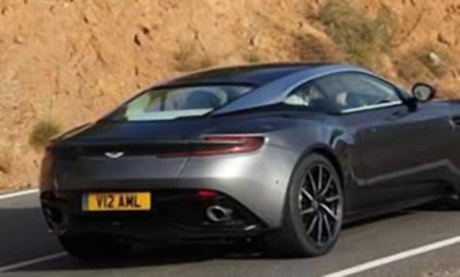 Aston Martin DB11 - foto espía