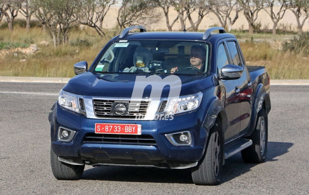 Mercedes GLT, la mula de la pickup alemana ya rueda