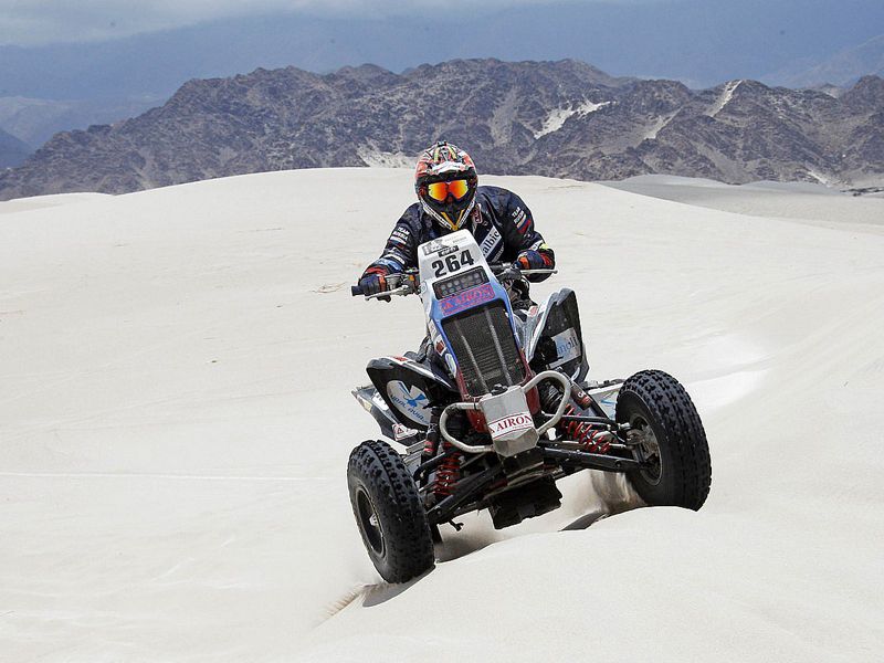 Sergey Karyakin amenaza con apelar el Dakar 2016