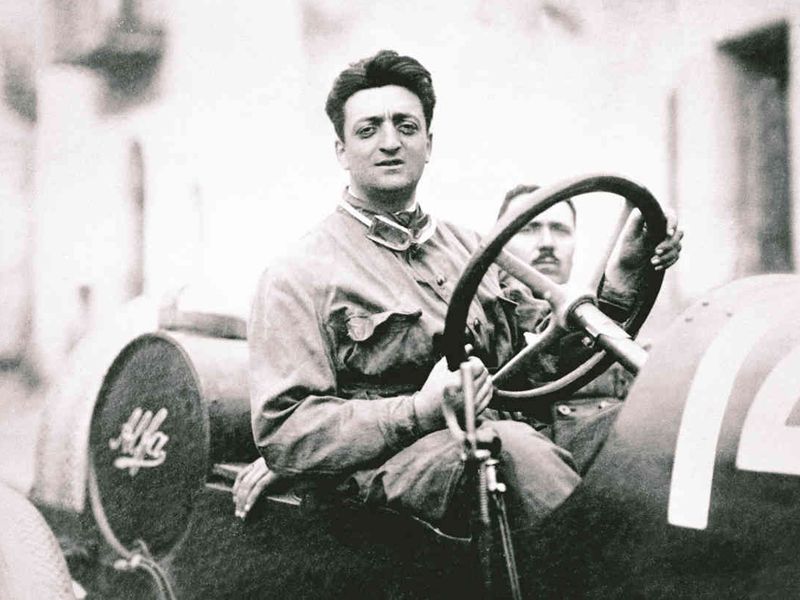 La historia y leyenda de Enzo Ferrari