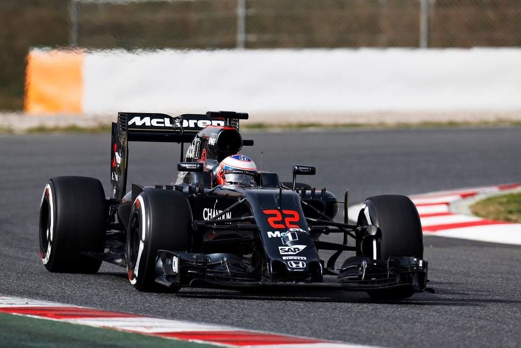 McLaren debuta con optimismo: "El coche es definitivamente mejor"