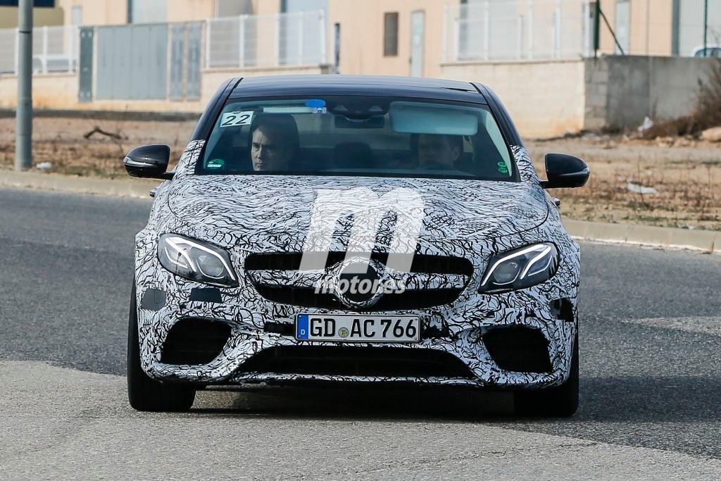 Cazamos de nuevo al Mercedes E63 AMG