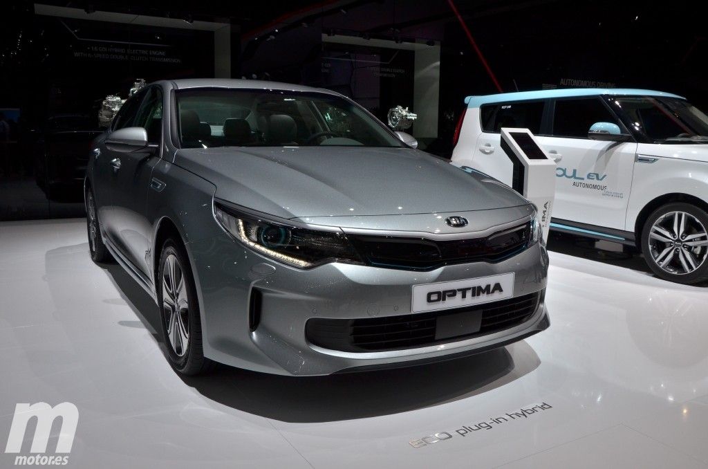 Saluda a los nuevos Kia Optima Hybrid y Kia Optima Plug-In Hybrid 2017