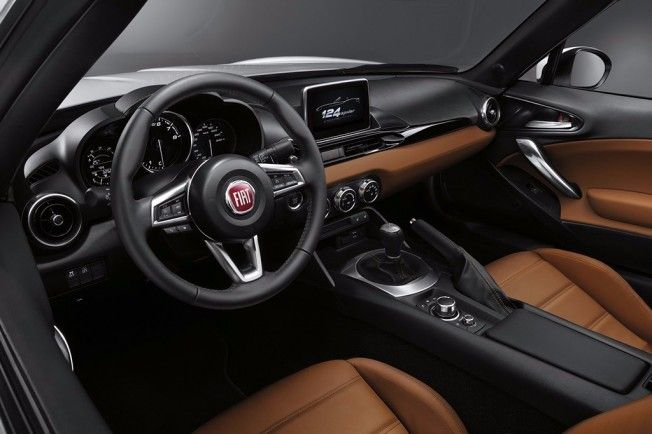 Fiat 124 Spider - interior