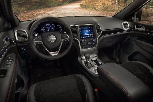 Jeep Grand Cherokee Trailhawk 2017 - interior