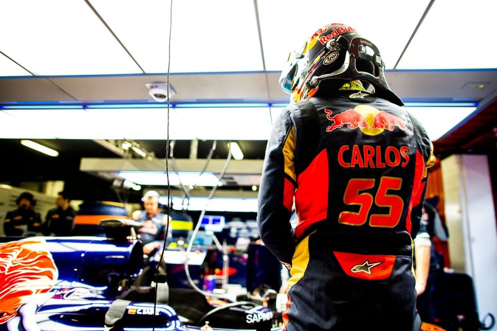 Carlos Sainz bate su récord de vueltas en una jornada