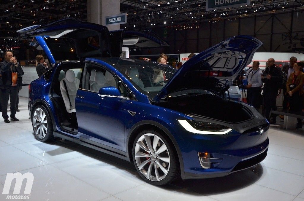 Conoce de cerca el nuevo Tesla Model X en Ginebra