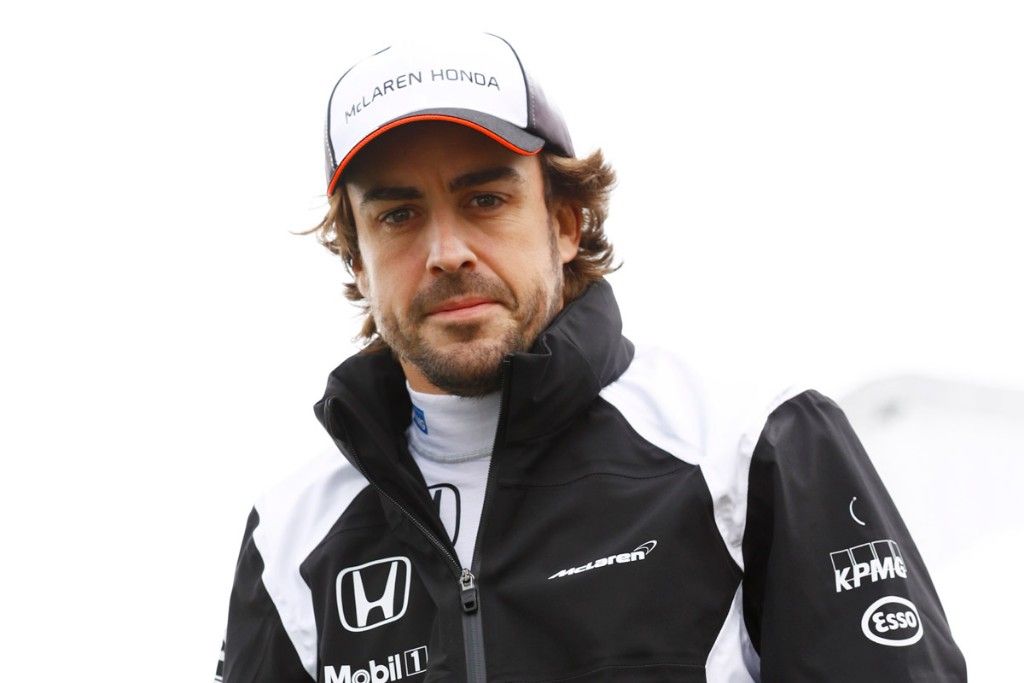 Alonso fuerza su recuperación física para volver cuanto antes al coche