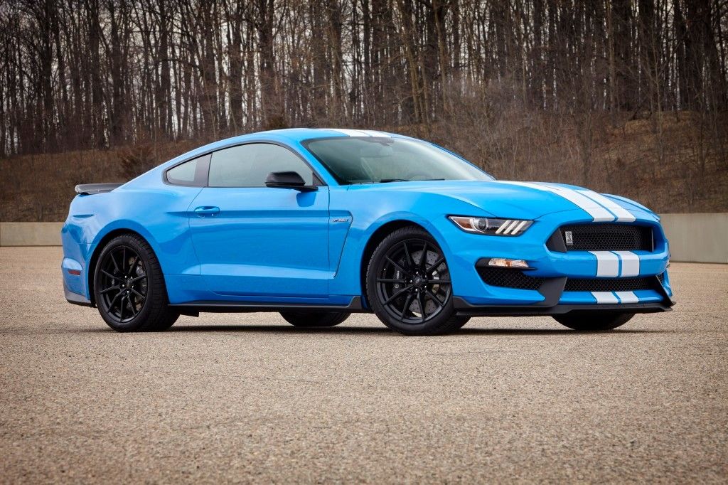 El Mustang Shelby GT350 2017 nos demuestra que le queda bien cualquier color