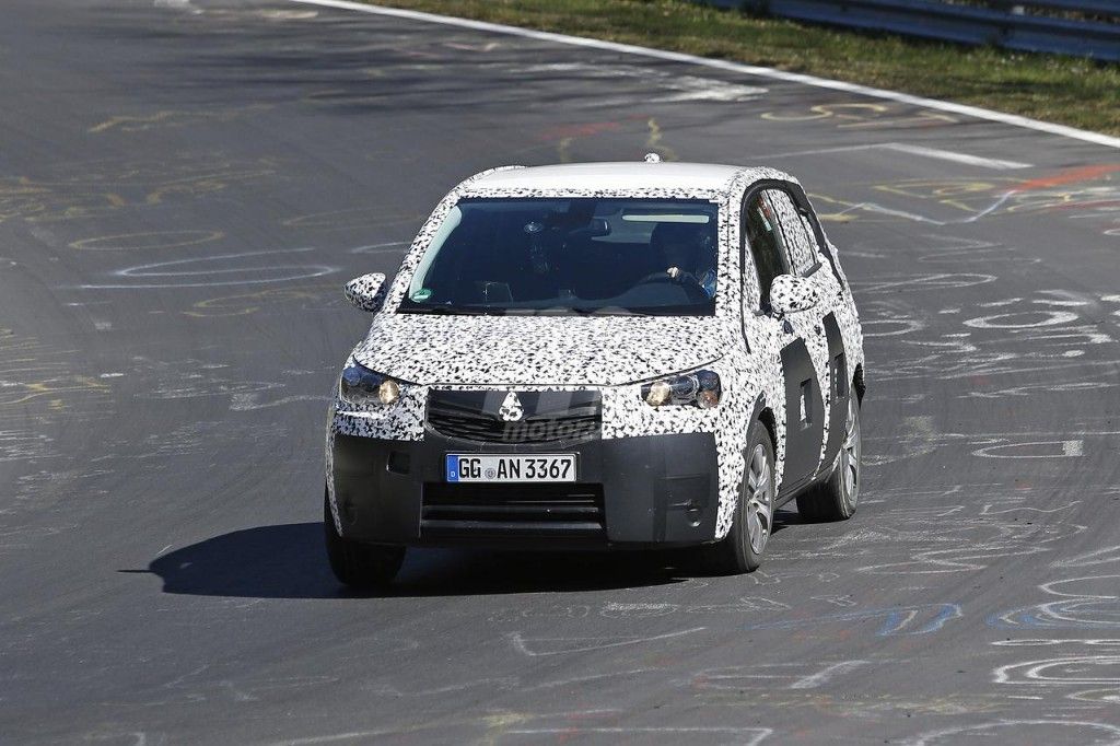 Opel Meriva 2017, en nuevas fotos espía desde Nürburgring