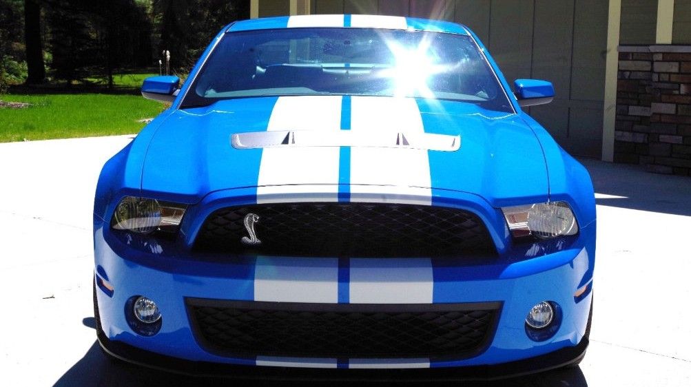 Extraña ganga: Todo un Ford Mustang Shelby GT500 de 2010 con solo 34 kilómetros