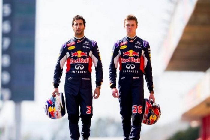 Kvyat cree que habría vuelto a batir a Ricciardo: "Lo hice todo bien"