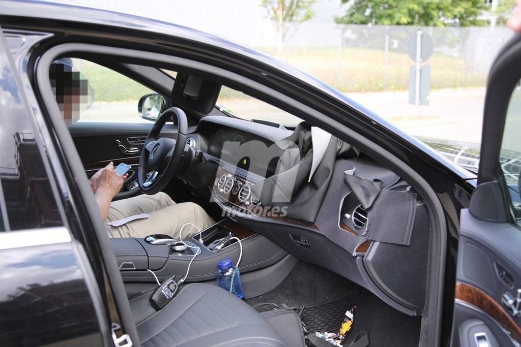 El interior del Mercedes Clase S 2017 se deja ver en estas fotos espía