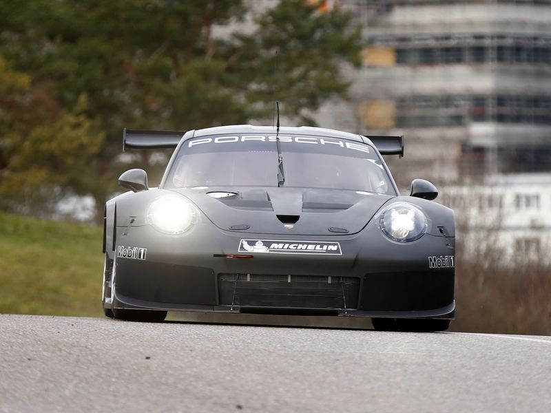 El nuevo Porsche 911 RSR GTE de 2017 ya rueda en circuito