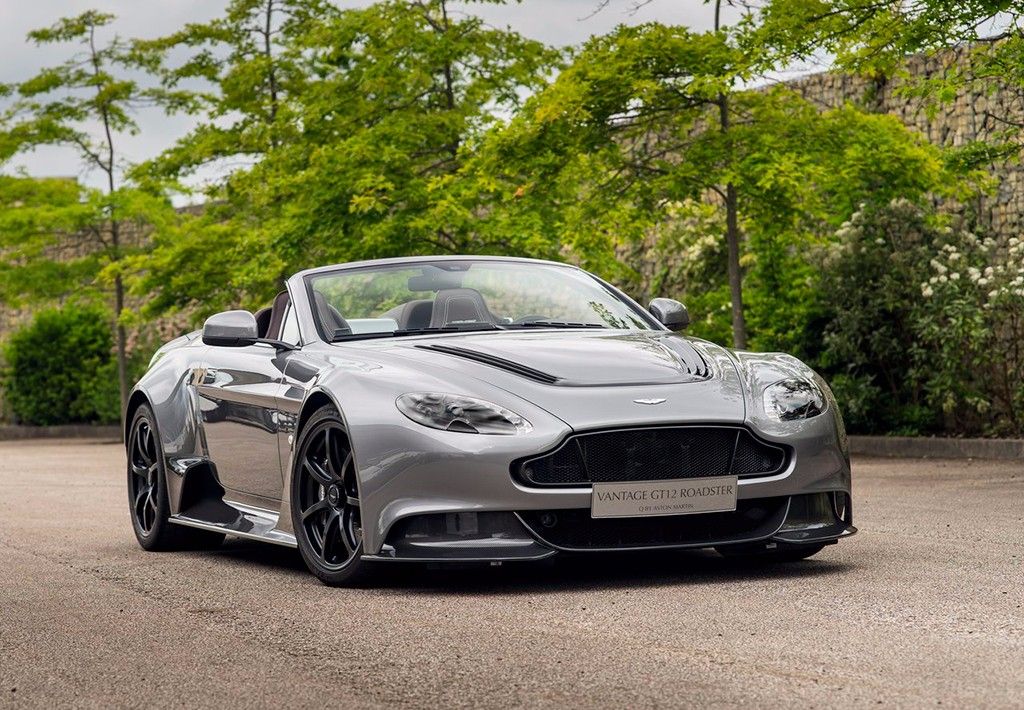 Aston Martin Vantage GT12 Roadster, salvaje, desmedido y único