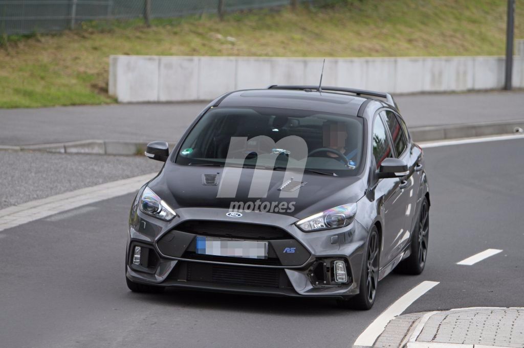 Se terminaron los rumores, el Ford Focus RS500 cazado de pruebas