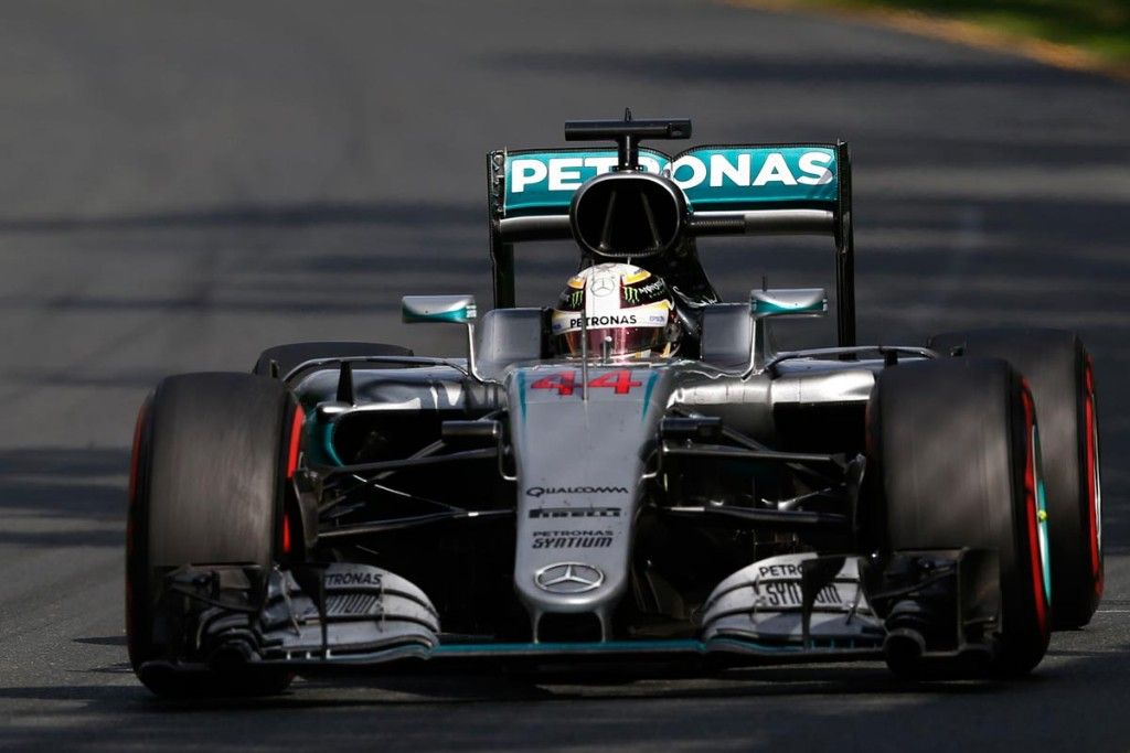 Hamilton aplasta con los resistentes ultrablandos