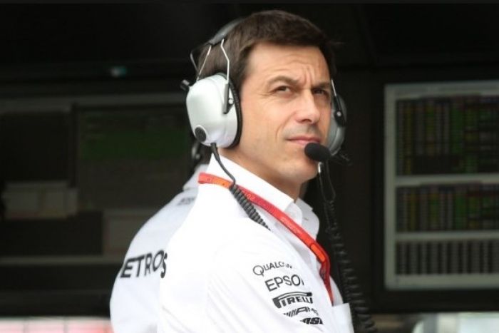 Mercedes busca eliminar errores para mantener a raya a la competencia