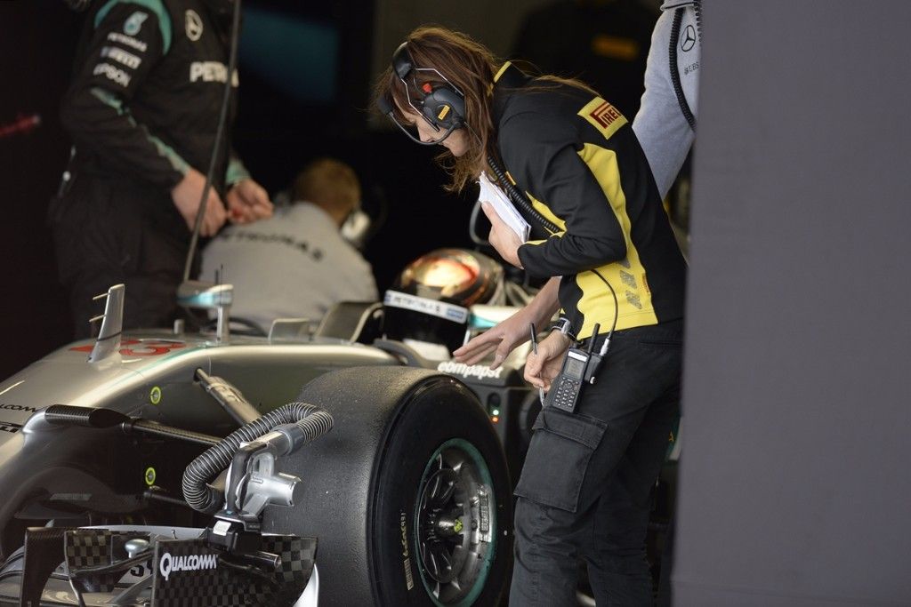 Pirelli asegura que hace todo lo posible para evitar trato de favor