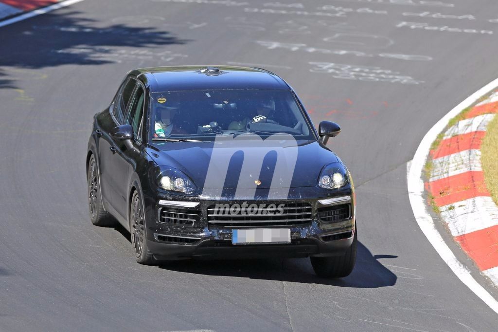 Porsche Cayenne 2018: nuevas fotos espía en Nürburgring