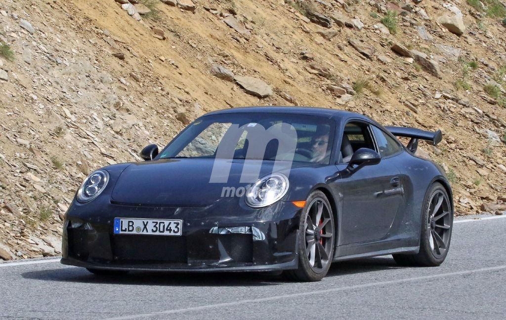 El nuevo Porsche 911 GT3 2017 tendrá cambio manual, mira estas fotos espía