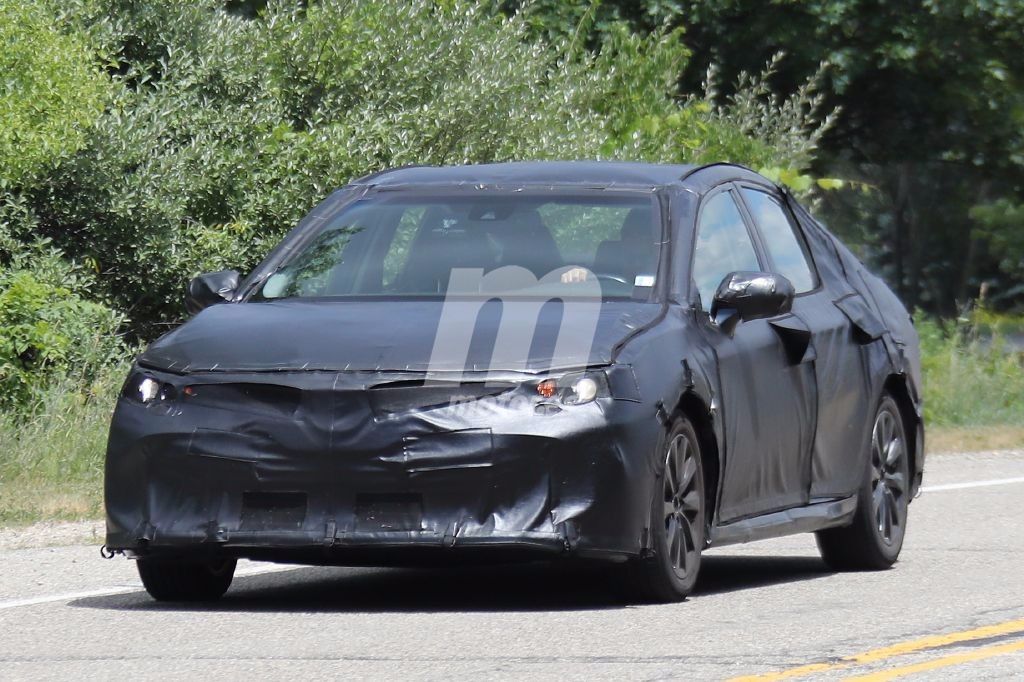 Llega la nueva generación del Toyota Camry, el sedán americano más vendido