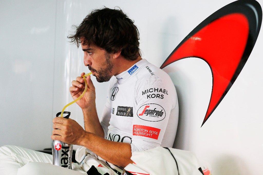 Alonso: “En 2007 Hamilton estaba muy protegido por McLaren, ahora sería diferente”