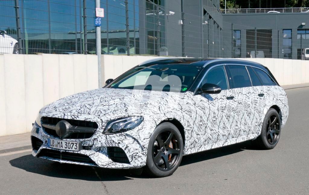 El Mercedes-AMG E63 Estate Black Series se libera de gran parte del camuflaje