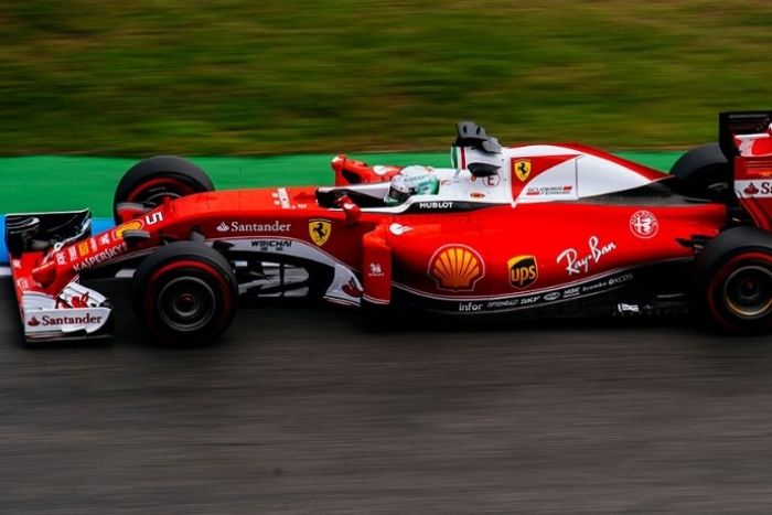 Mercedes no da a Ferrari por muerta para 2017