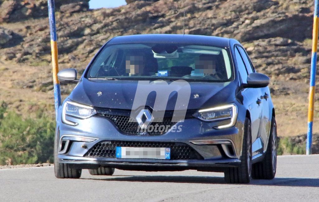 El nuevo Renault Mégane R.S. inicia su desarrollo y lo cazamos por primera vez