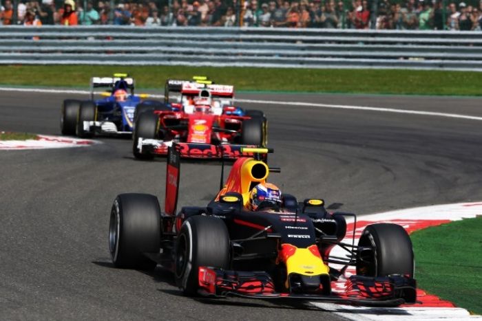 Ricciardo sigue en racha y Verstappen responde a Räikkönen: "Es rídiculo, una gran mentira"