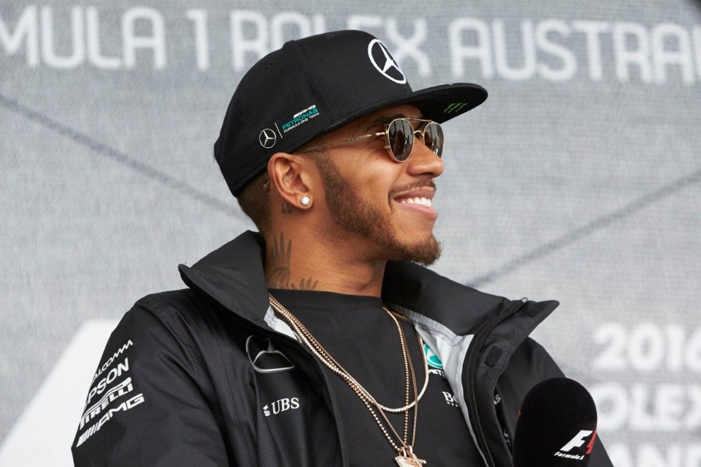​Hamilton responde a quienes critican su estilo de vida