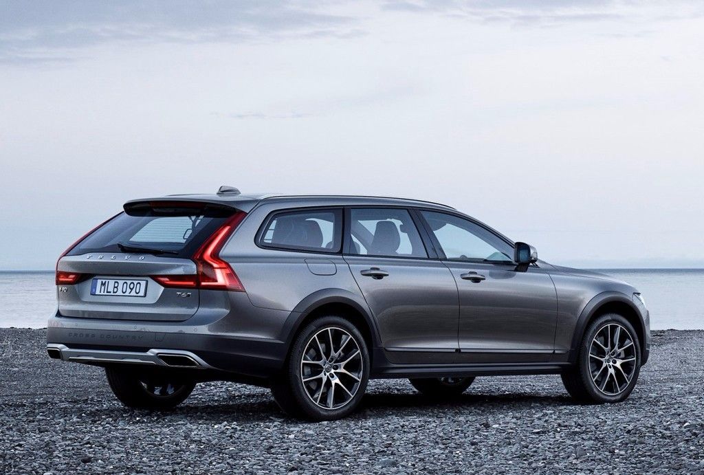 Precios del Volvo V90 Cross Country: a la venta desde 56.873€