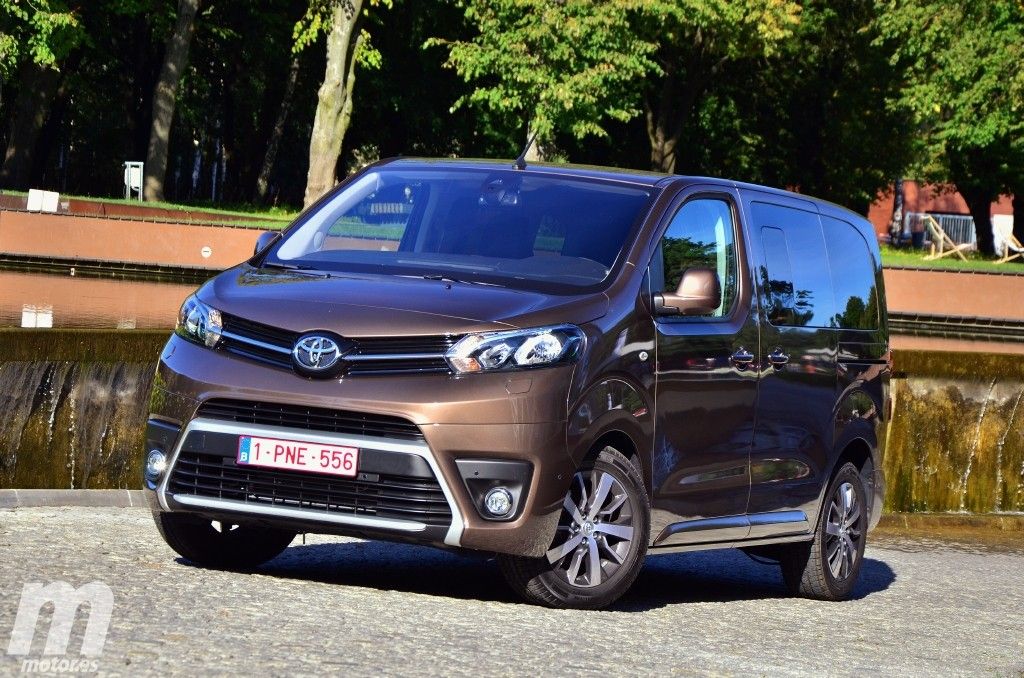 Prueba Toyota ProAce Verso 2017, el equilibrio entre trabajo y ocio