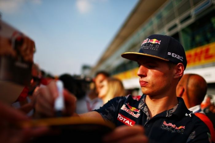 Verstappen ataca a Villeneuve: "Debería cuidar lo que dice, él mató a alguien"