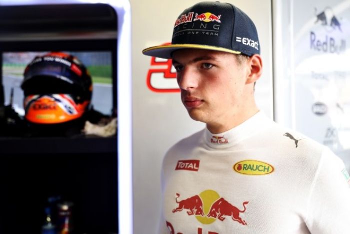 Verstappen matiza sus palabras y Villeneuve zanja un enfrentamiento "ridículo"