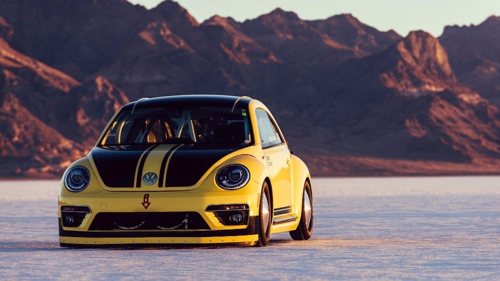 Volkswagen Beetle LSR, ¡a más de 330 km/h en Bonneville!