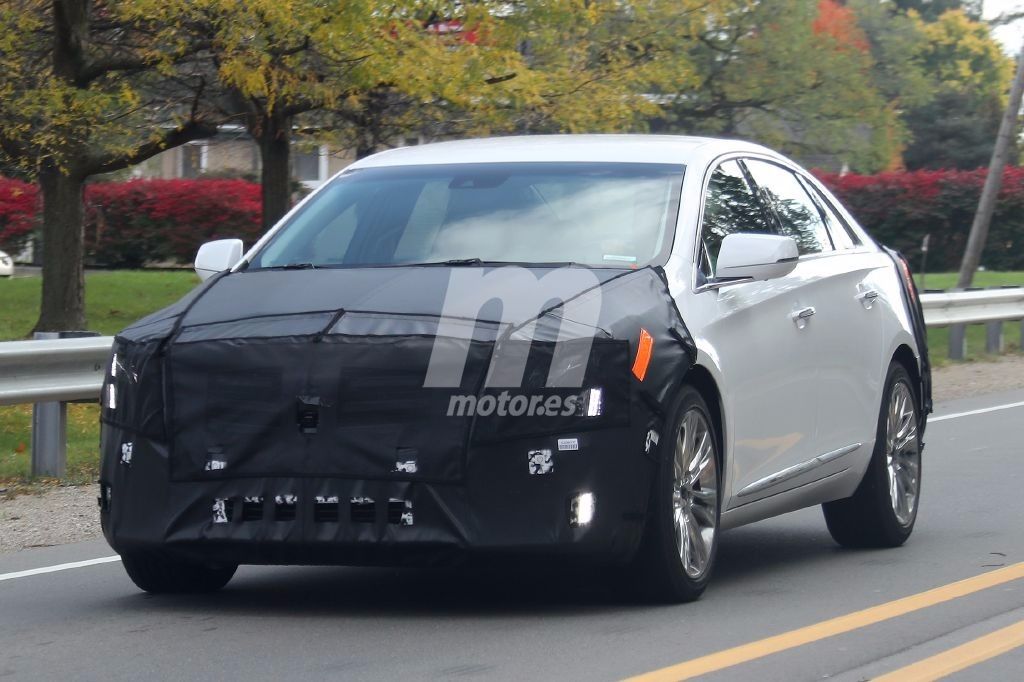 El nuevo Cadillac XTS 2018 ya rueda fuera de la pista de pruebas