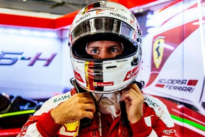 Vettel empieza en Austin reprendido y descontento