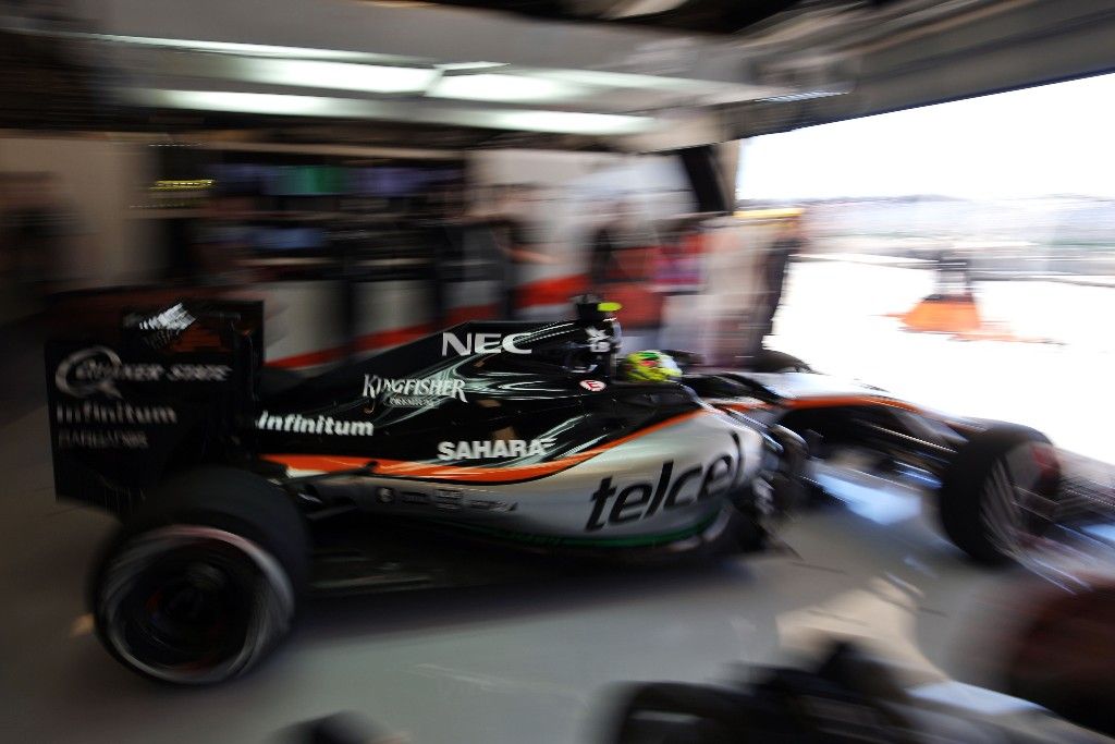 Force India lidera el grupo intermedio en la primera jornada