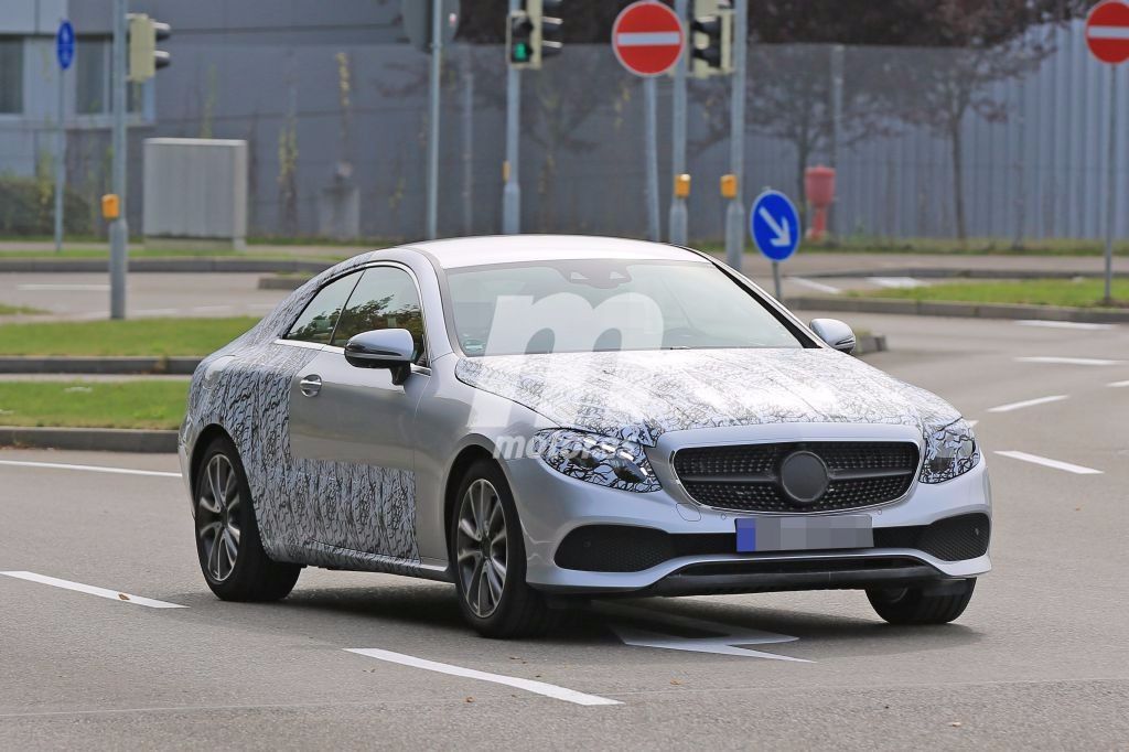 Mercedes-Benz Clase E Coupe 2018, casi listo y al descubierto