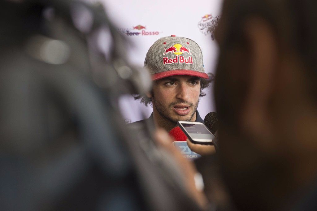 Sainz, muy crítico con Whiting, la FIA y los comisarios