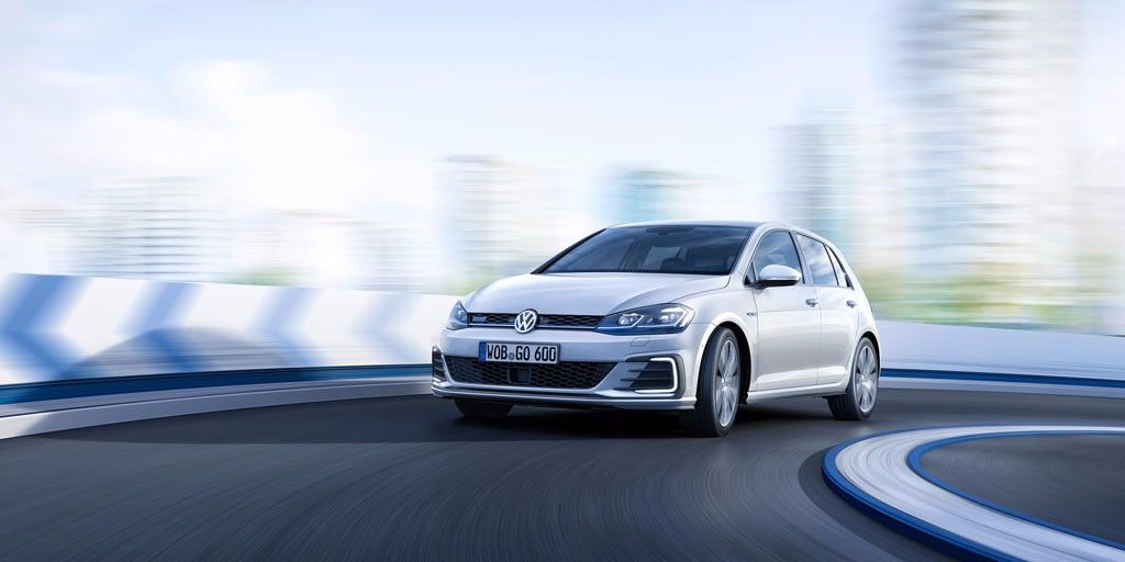 Volkswagen Golf GTE 2017: el plug-in hybrid se actualiza