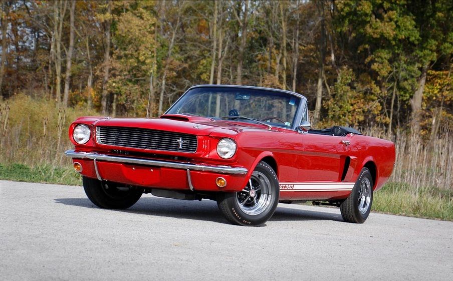 Extrema rareza: Uno de los solo 4 Shelby GT350 convertible 1966 a la venta