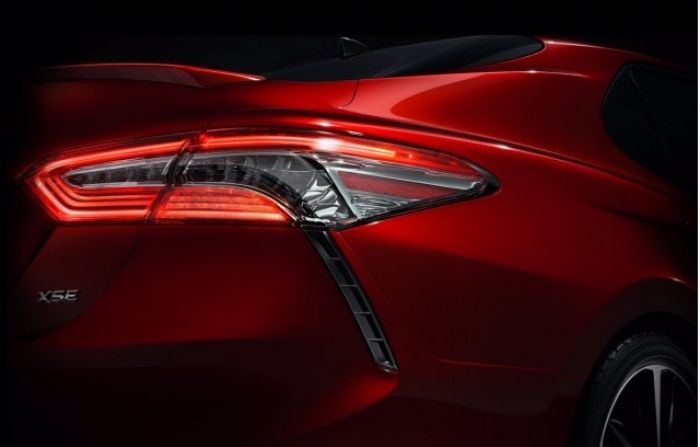 Toyota anuncia el nuevo Camry 2018 en un teaser