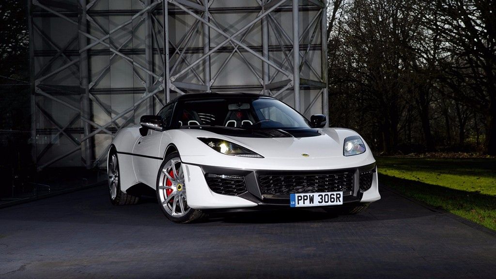 Un Lotus Evora Sport 410 a modo de homenaje del mítico Esprit S1 de James Bond