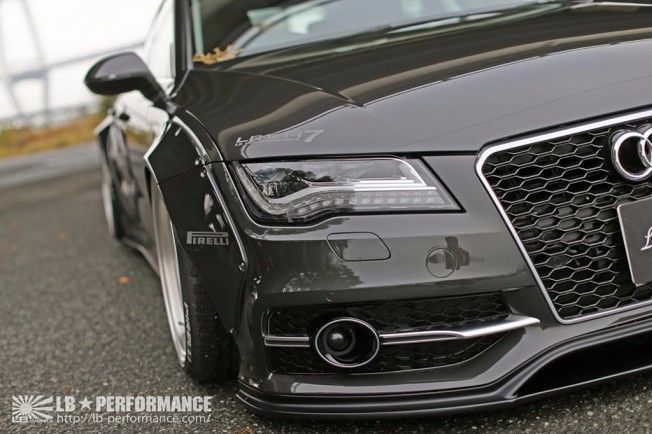 Liberty Walk Audi A7 Sportback